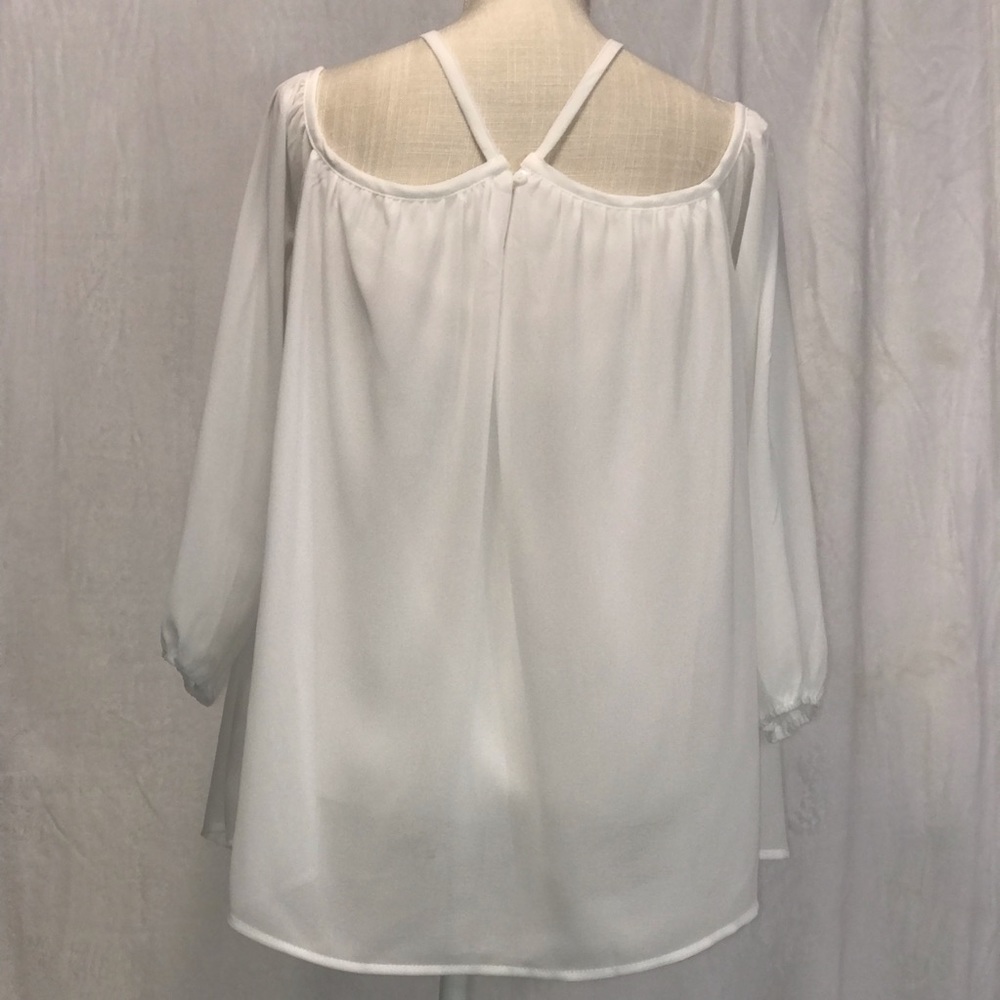 NWT Vemvan. White blouse. Size S.